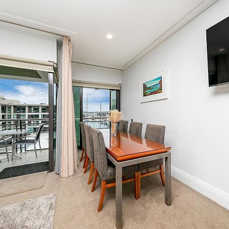 Luxurious & Spacious Living With Breathtaking Views Auckland Kültér fotó