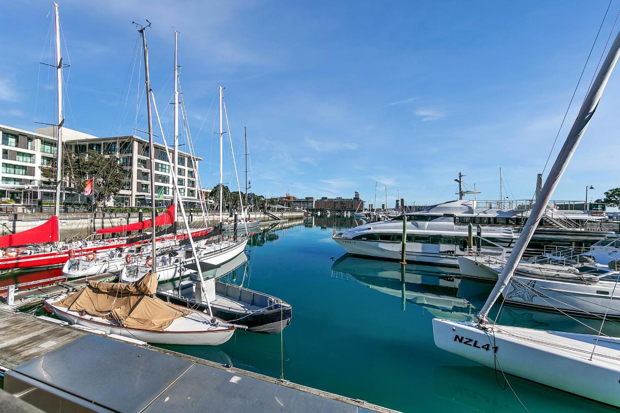 Luxurious & Spacious Living With Breathtaking Views Auckland Kültér fotó