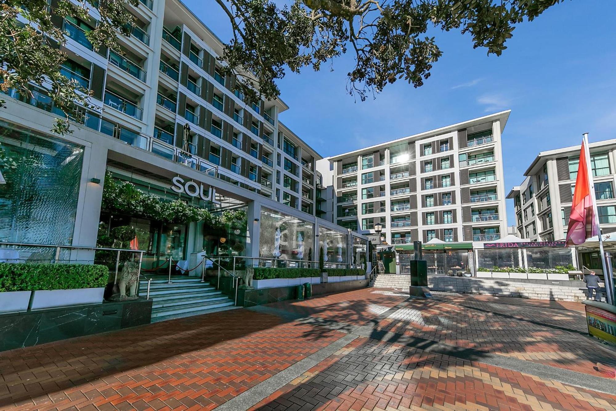 Luxurious & Spacious Living With Breathtaking Views Auckland Kültér fotó
