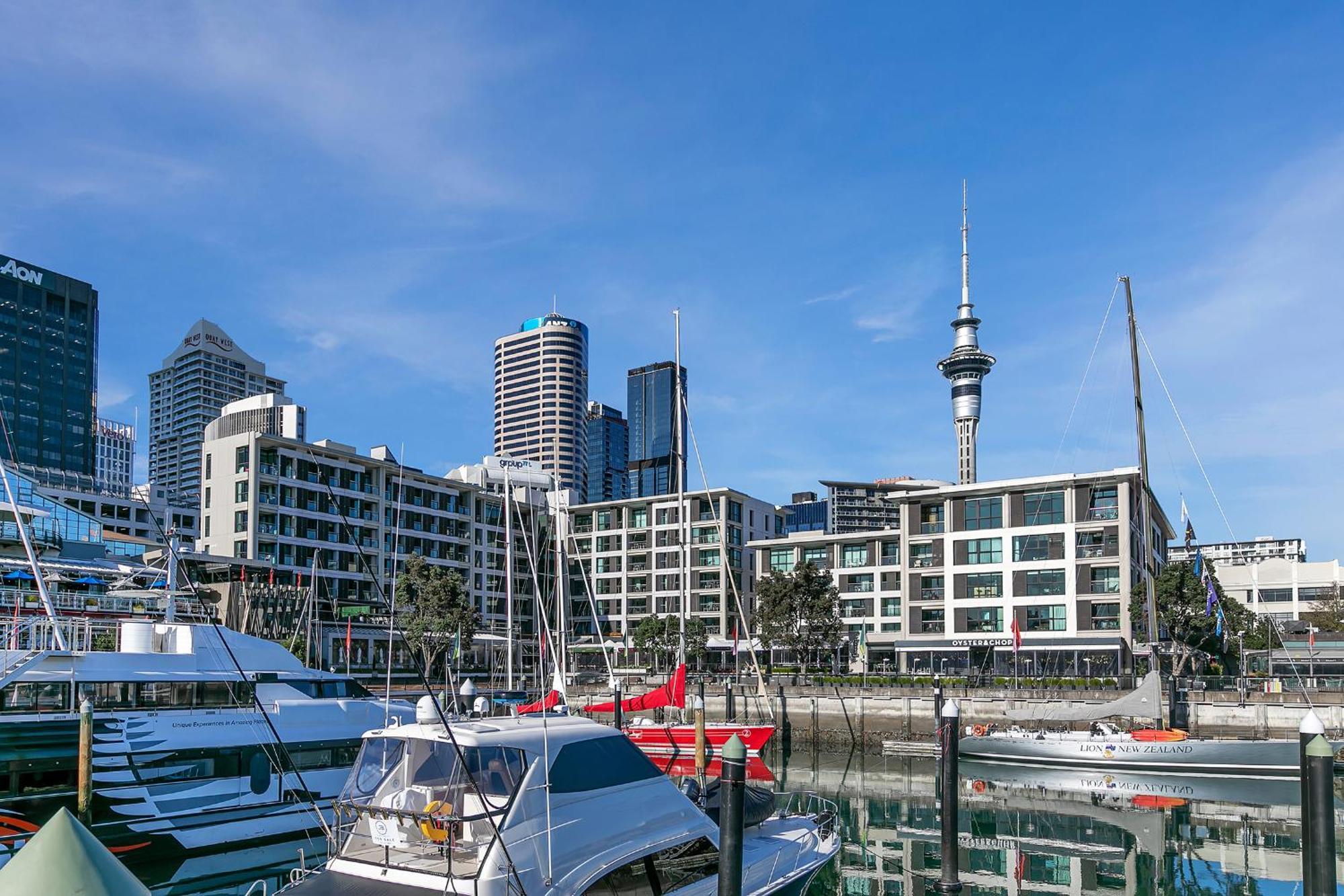 Luxurious & Spacious Living With Breathtaking Views Auckland Kültér fotó