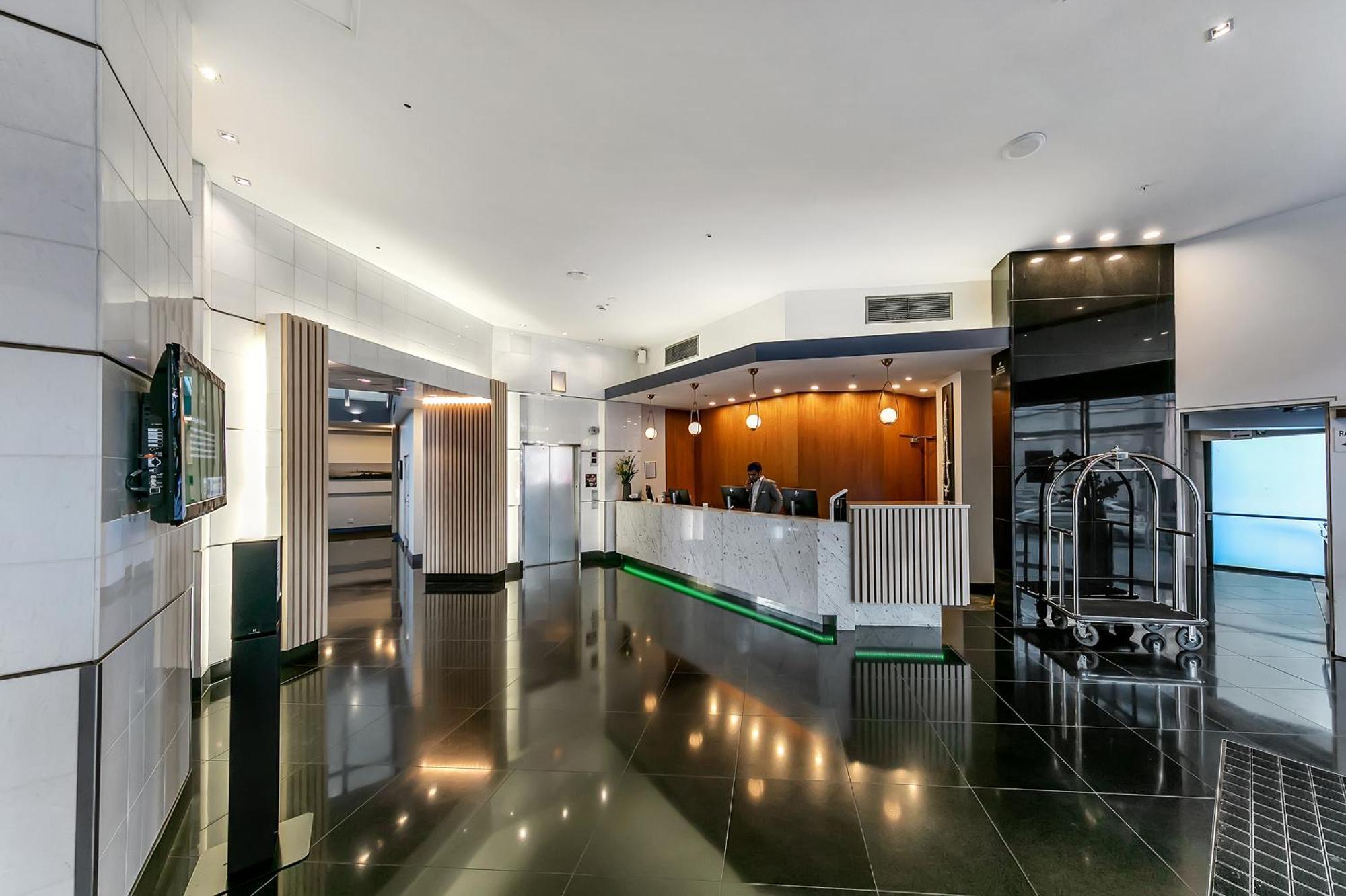 Luxurious & Spacious Living With Breathtaking Views Auckland Kültér fotó