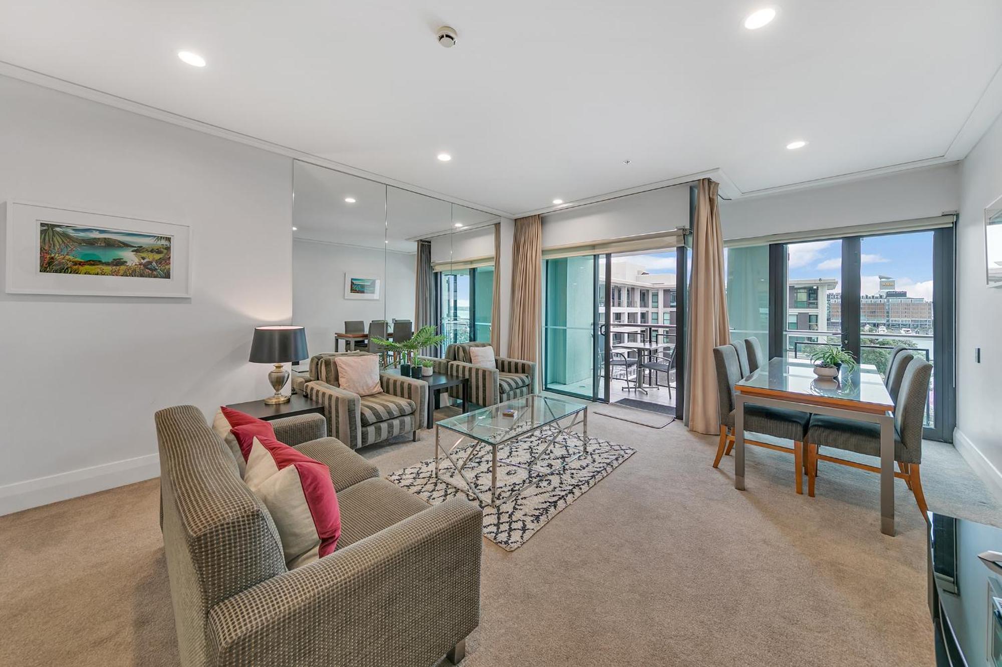 Luxurious & Spacious Living With Breathtaking Views Auckland Kültér fotó