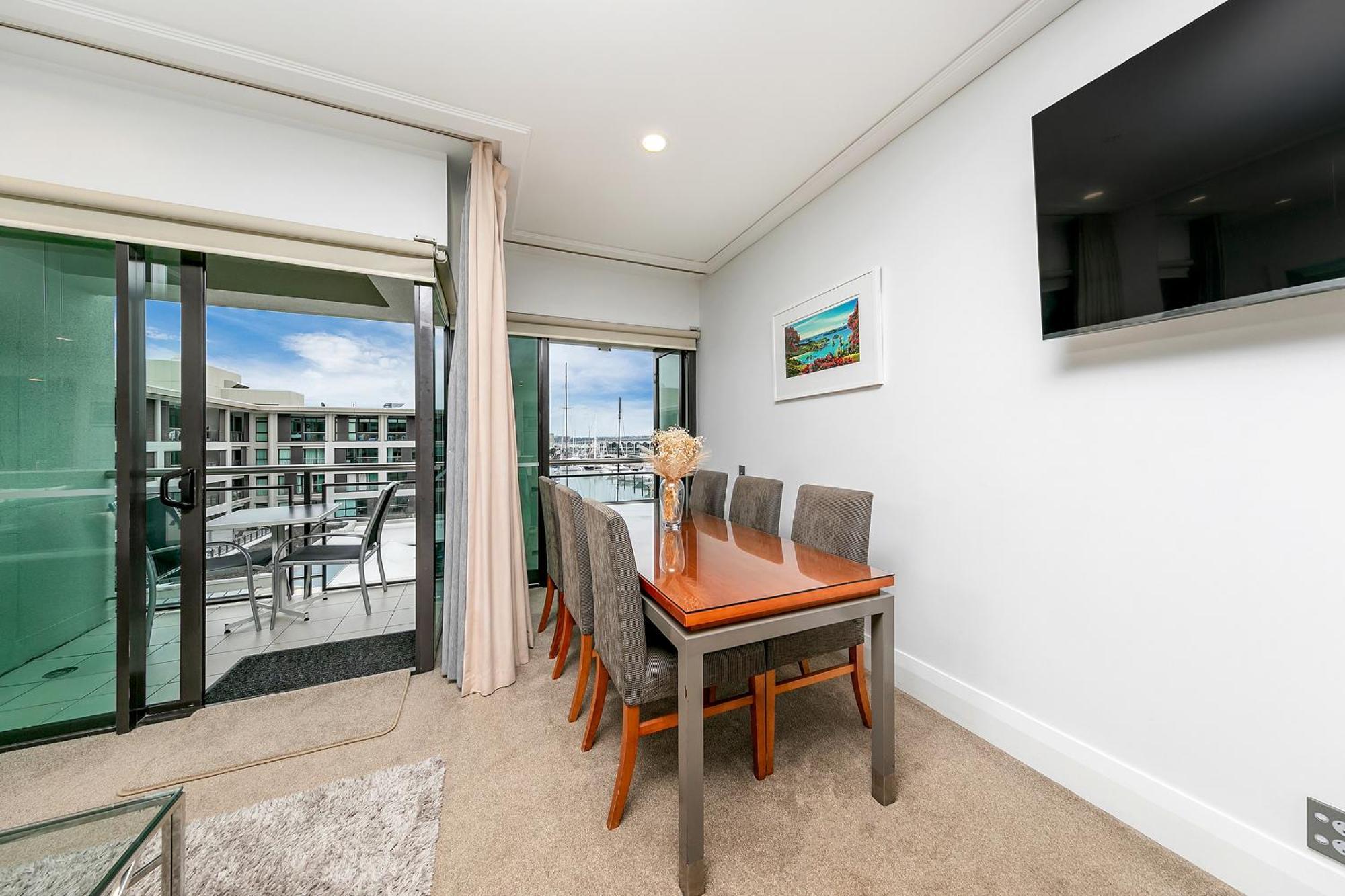Luxurious & Spacious Living With Breathtaking Views Auckland Kültér fotó